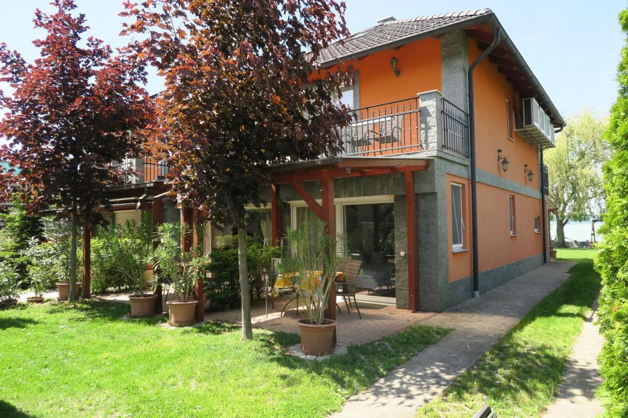 Granit Villa Balatonszarszo Exterior photo