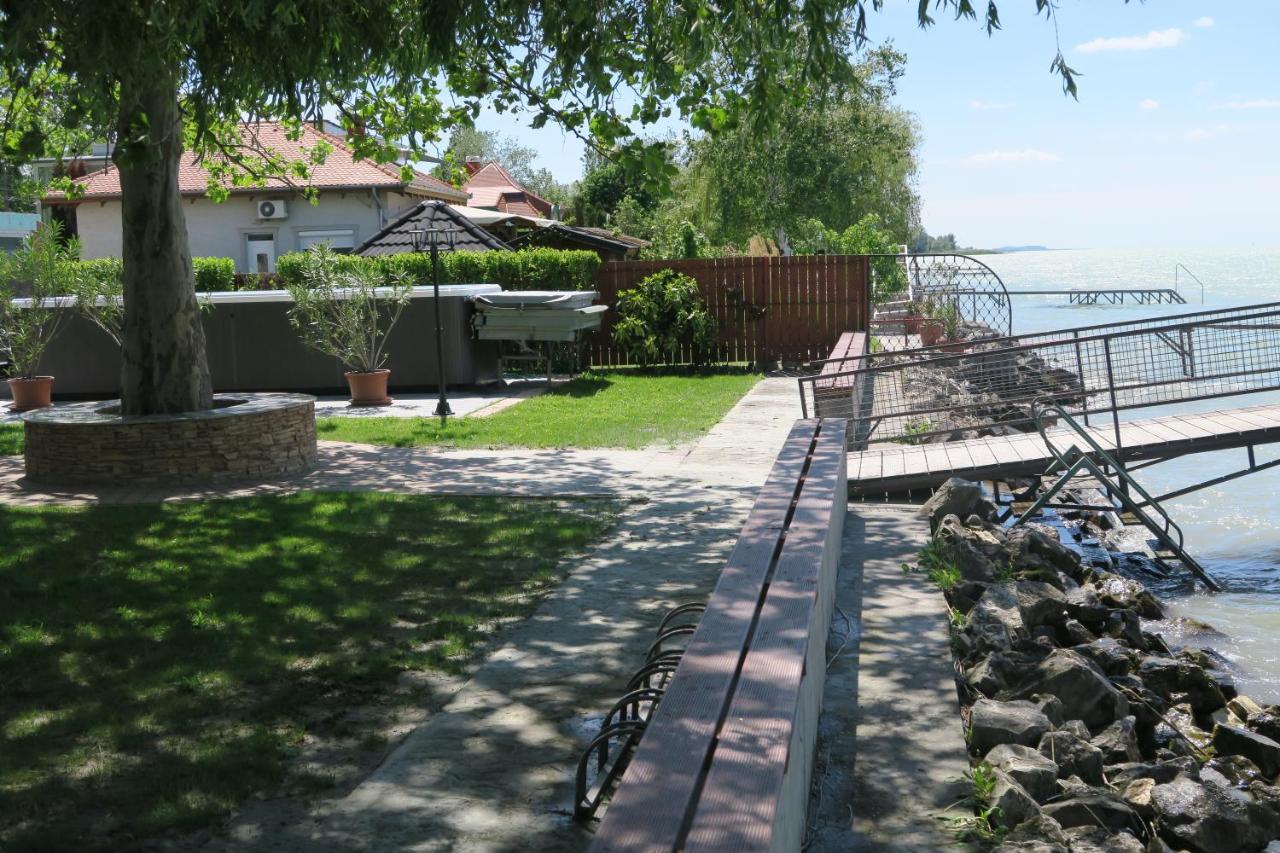 Granit Villa Balatonszarszo Exterior photo